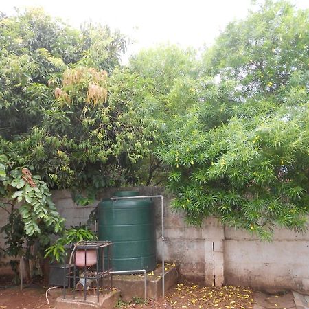 Comfort Corner Guesthouse Livingstone Esterno foto