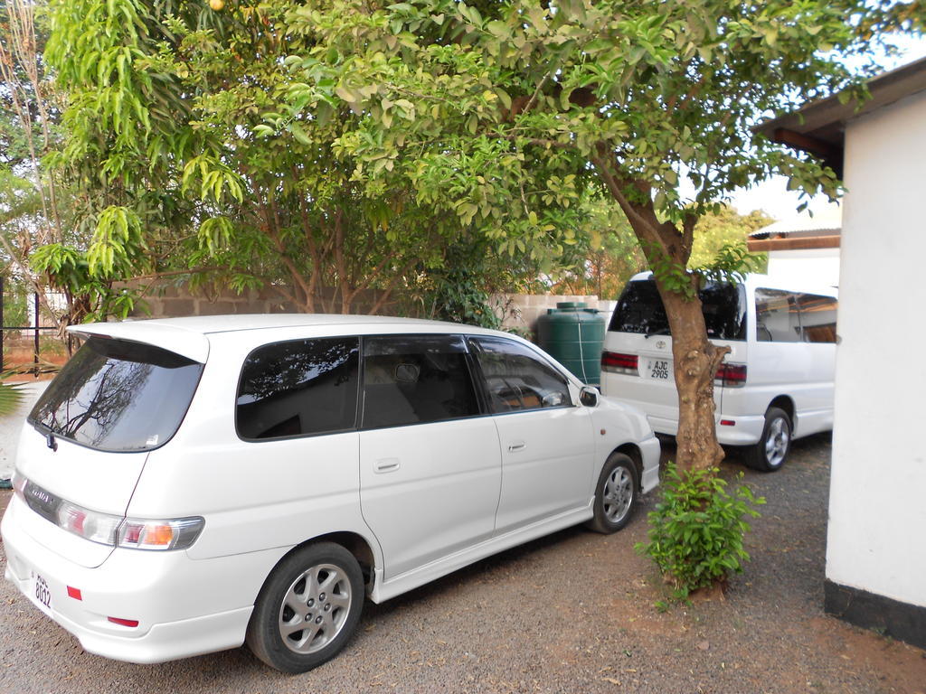 Comfort Corner Guesthouse Livingstone Esterno foto