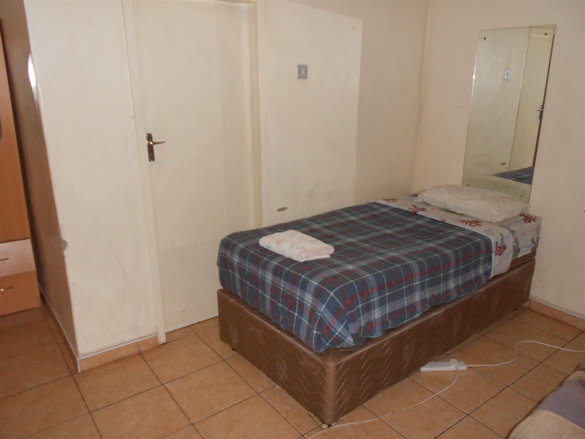 Comfort Corner Guesthouse Livingstone Esterno foto