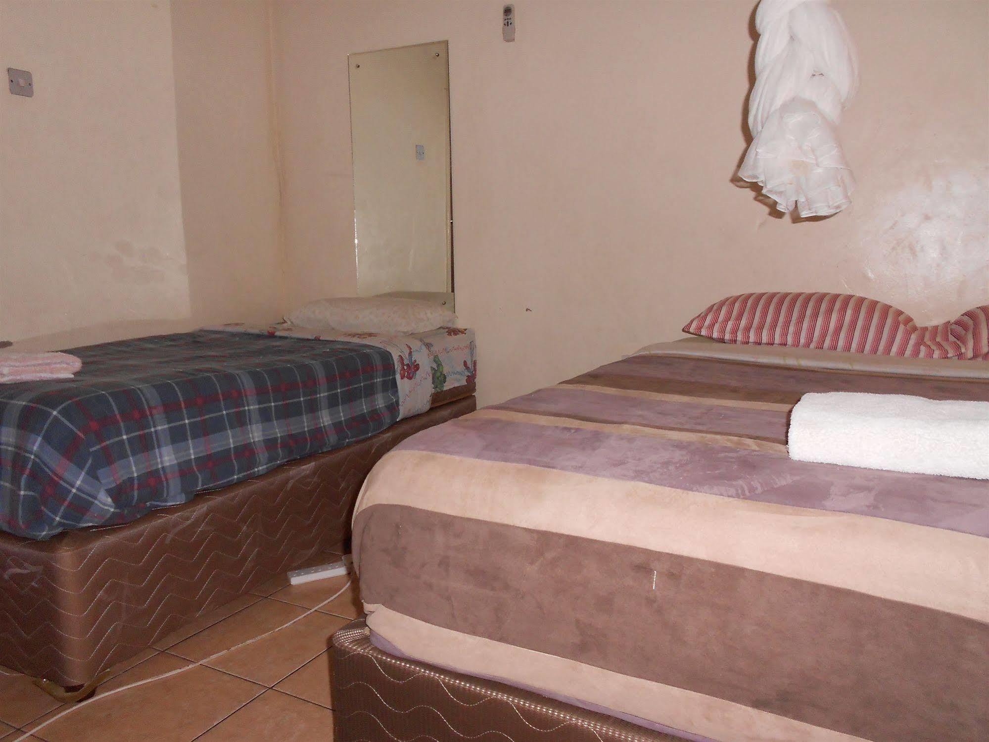 Comfort Corner Guesthouse Livingstone Esterno foto