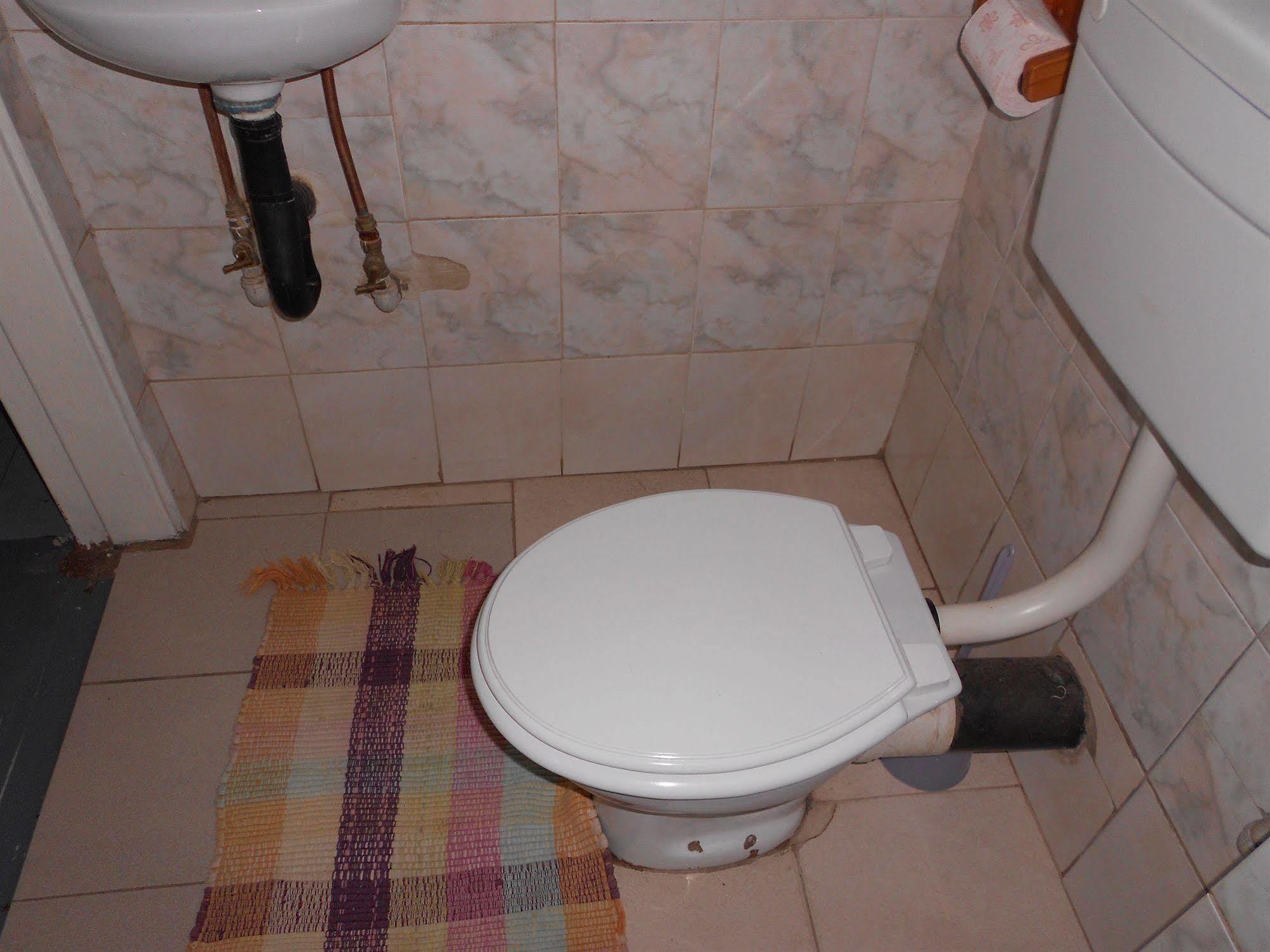 Comfort Corner Guesthouse Livingstone Esterno foto