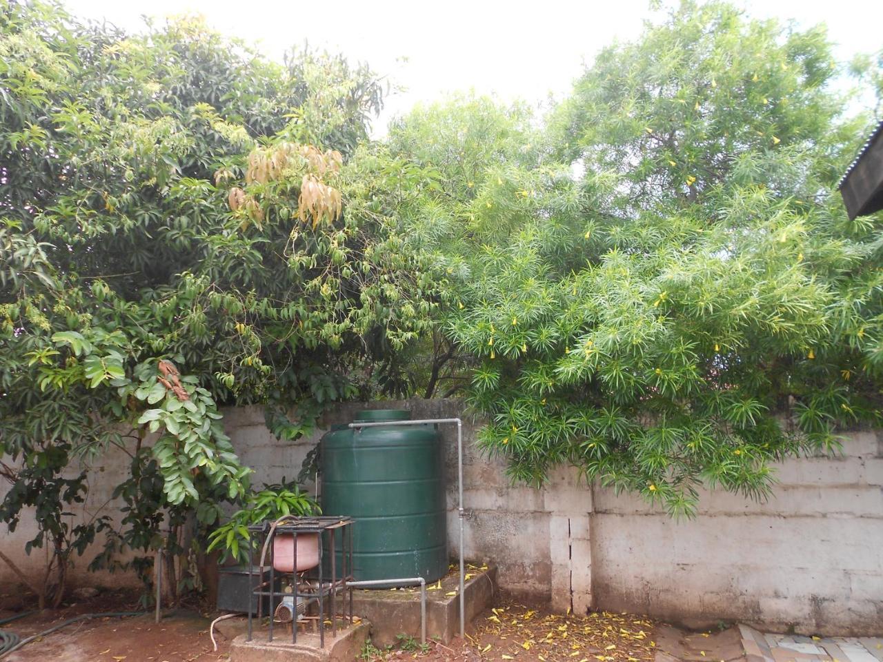 Comfort Corner Guesthouse Livingstone Esterno foto
